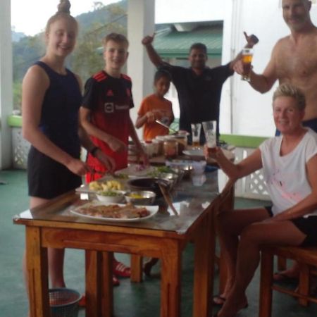 Richard Homestay เอลลา ภายนอก รูปภาพ