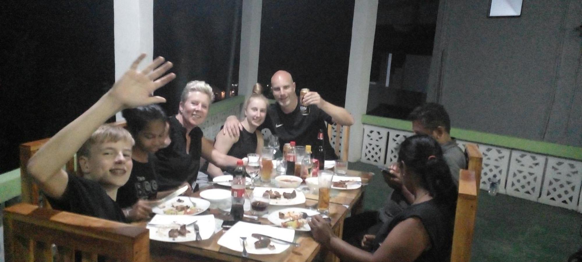 Richard Homestay เอลลา ภายนอก รูปภาพ